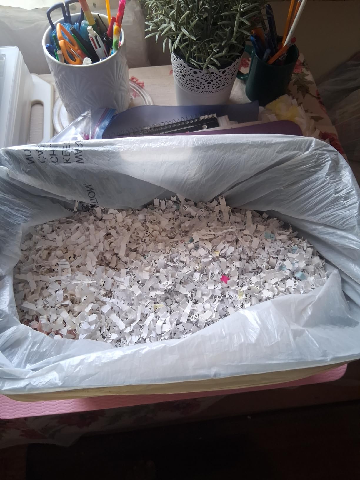 paper shredder paper shredder