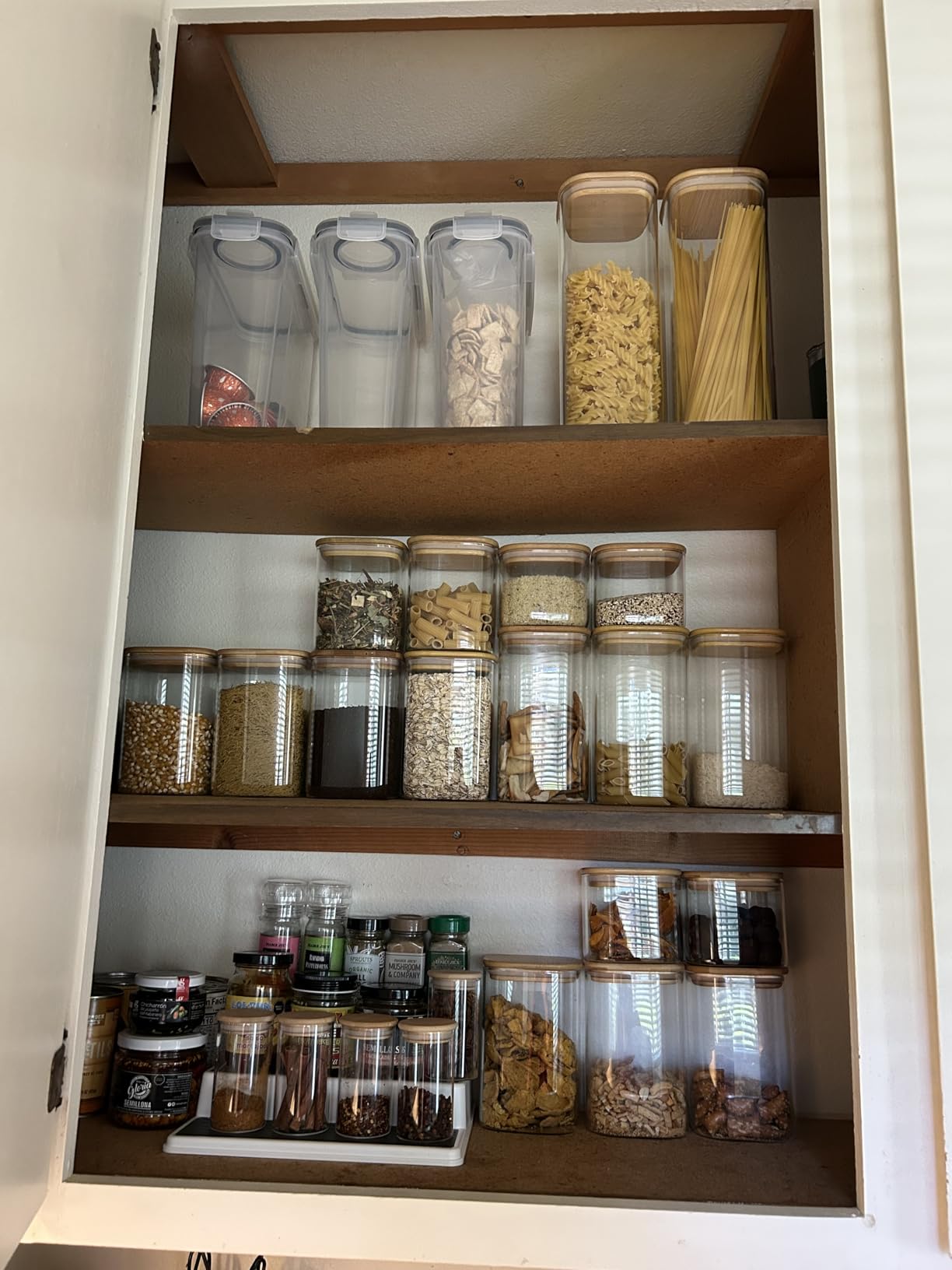 clear-pantry-canisters clear-pantry-canisters